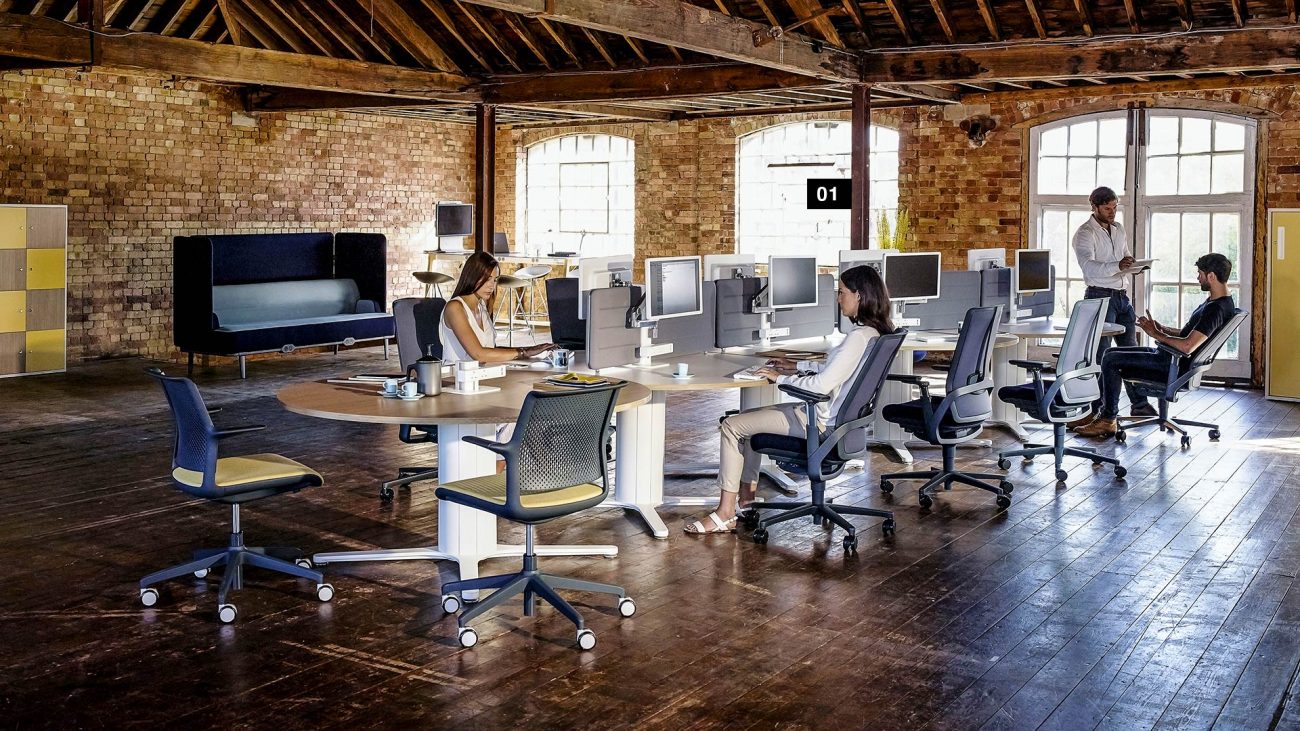 Office Furniture Trends for 2024 and Beyond 4 Office Furniture Trends for 2024 and Beyond 3 - Vento Furniture