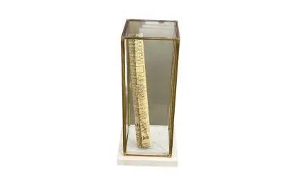 Bookframe Ornament (2)